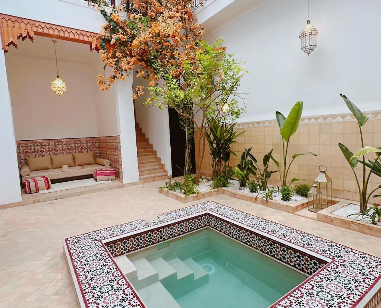 Casa de Férias Riad Solila, Luxury Riad With Pool And Private Suites Marraquexe