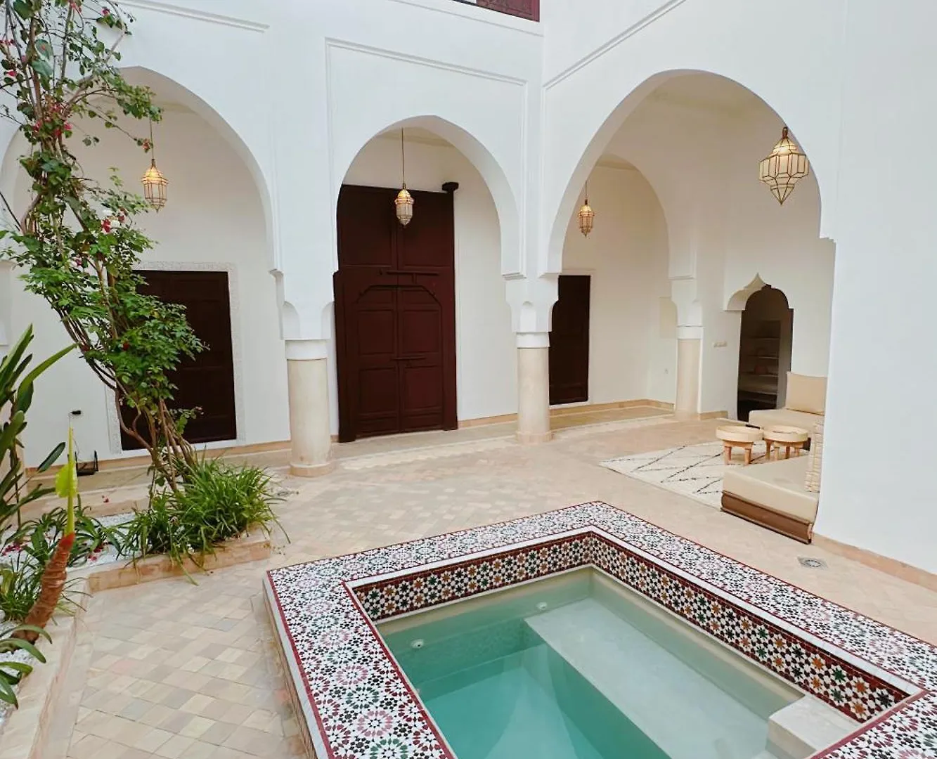 Riad Solila, Luxury Riad With Pool And Private Suites Марракеш